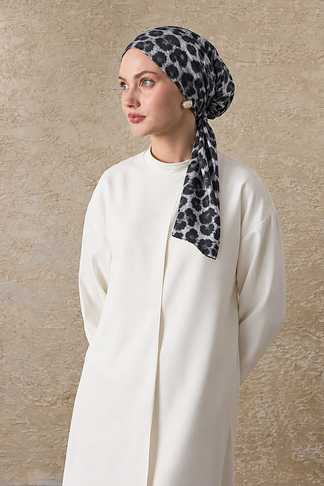 Siyah Leopar Desen Tak & Çık Soft Eşarp Bone - 1